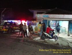 Antisipasi gangguan kamtibmas Piket Polsek Tanjungmedar Polres Sumedang Polda Jabar melaksanakan Patroli Blue light