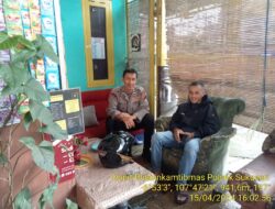 Kanit Bhabinkamtibmas polsek Sukasari Melaksanakan Giat Sambang Dan Silaturahmi kewarga binaannya yang berada di dsn Sukasari rt 04/02 Desa Sukasari 
