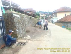 SINERGRITAS TNI POLRI MELAKSANAKAN SAMBANG SILATURAHMI BERSAMA DIWILAYAH DESA Banyuresmi KEC. SUKASARI KAB. SUMEDANG