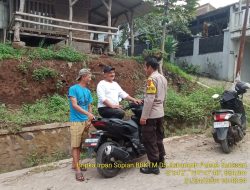 Bhabinkamtibmas Desa Sukarapih Melaksanakan Giat Sambang Dan Silaturahmi Kepada Warga masyarakat.
