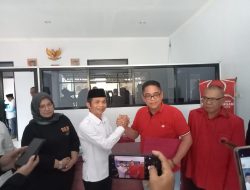 Bakal Calon Bupati Purwakarta Saepul Bahri Binzein Mendaftar Ke Partai Demokrasi Indonesia Perjuangan