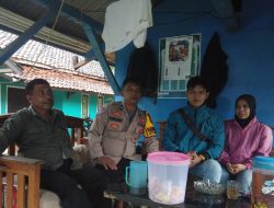 silaturahmi kamtibmas kepada Kepala Desa tokoh masyarakat Rt, Rw di dusun binong dalam rangka himbauwan pengerahan masyarakat binaan