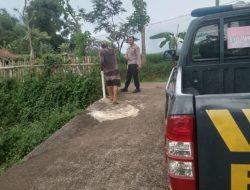 KAPOLSEK SUKASARI BESERTA ANGGOTA SAMAPTA POLSEK SUKASARI MELAKSANAKAN PATROLI SIANG HARI KE TEMPAT – TEMPAT RAWAN GANGGUAN KAMTIBMAS DI WILAYAH KECAMATAN SUKASARI