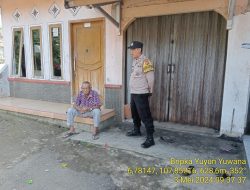 Bripka Ade Mulyana melaksanakan sambang/silatrahmi kamtibmas
