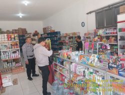 Bripka Yuyun Yuwana melaksanakan sambang/silatrahmi Kamtibmas dan dumas keliling dalam rangka BEYOND TRUST PRESISI 