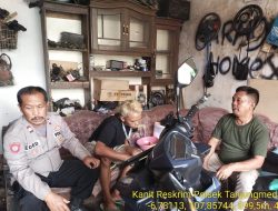 Aiptu Eded melaksanakan sambang/silatrahmi kamtibmas ke warga masyarakat 