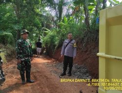 Untuk menjaga Sinergitas TNI/POLRI Bhabinkamtibmas bersama Babinsa melaksnakan sambang/silaturahmi Kamtibmas