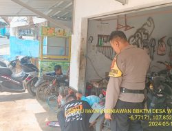 Bhabinkamtibmas Desa Wargaluyu melaksanakan sambang/silatrahmi Kamtibmas dan dumas keliling dalam rangka BEYOND TRUST PRESISI di wilayah Kec. Tanjungmedar