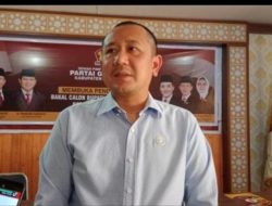 Denden Imadudin Soleh Kembalikan Formulir Pendaftaran Bacakada Wakil Bupati Sumedang