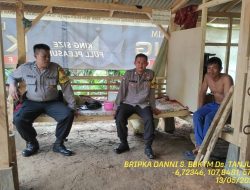 Aiptu Iwan Kurniawan bersama Bripka Dani Santika sambangi warga masyarakat serta dumas keliling dalam rangka BEYOND TRUST PRESISI