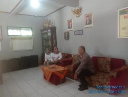 Kapolsek Tanjungmedar IPTU GUNGUN WAGIMAN melaksanakan sambang/silatrahmi Kamtibmas dan dumas keliling dalam rangka BEYOND TRUST PRESISI 