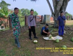 Untuk menjaga Sinergitas TNI/POLRI, Bhabinkamtibmas bersama Babinsa melaksnakan sambang/silaturahmi Kamtibmas