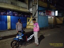 Anggota Unit Samapta Polsek Sukasari Rutin Laksanakan Patroli KRYD Blue Light / Malam hari di Wilayah Kecamatan Sukasari Kabupaten Sumedang