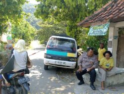 Sambang Bhabinkamtibmas Polsek Tomo guna ciptakan kamtibmas dengan kondusif.
