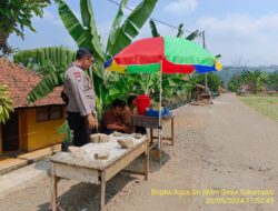Bripka Agus Sukmana Bbktm Desa Sukamukti melaksanakan sambang/silatrahmi Kamtibmas dan dumas keliling dalam rangka BEYOND TRUST PRESISI