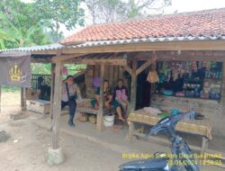 Bripka Agus Sukmana melaksanakan sambang/silatrahmi kamtibmas ke warga masyarakat
