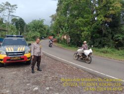 antisipasi terjadinya C3 (Curas,Curat, dan Curanmor) Polsek Tanjungmedar Polres Sumedang Polda Jabar melaksanakan KRYD siang hari