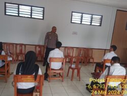 Kapolsek Tanjungmedar IPTU GUNGUN WG melaksanakan Kegiatan Jumat Curhat