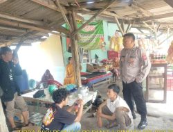 Panit Binmas Polsek Tomo Sambangi Warga Desa Mekarwangi
