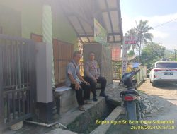 Bripka Agus Sukmana melaksanakan sambang/silatrahmi kamtibmas ke warga masyarakat