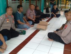 Jumat Curhat Kapolsek Tomo di Masjid Nurul Iman Desa Tomo.