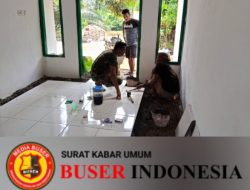 RTLH Milik Bapak Ngatijan Mulai Cat Pintu Dan Pasang Keramik Lantai
