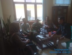 Kapolsek Tanjungmedar Iptu Gungun Wagiman melaksanakan sambang/silatrahmi kamtibmas dengan Forkopimcam dan Panwaslu Kecamatan Tanjungmedar