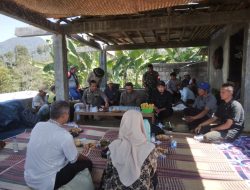 SINERGRITAS TNI POLRI MELAKSANAKAN SAMBANG SILATURAHMI BERSAMA DIWILAYAH DESA Banyuresmi KEC. SUKASARI KAB. SUMEDANG