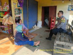 Bripka Agus Sukmana melaksanakan sambang/silatrahmi kamtibmas ke warga masyarakat