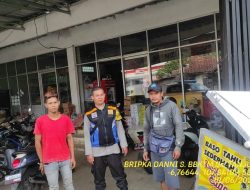 Bripka Dani Santika bersama Bripda Farizal melaksanakan sambang/silatrahmi Kamtibmas dan dumas keliling dalam rangka BEYOND TRUST PRESISI