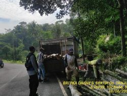 Bripka Dani Santika sambangi warga masyarakat Desa binaan