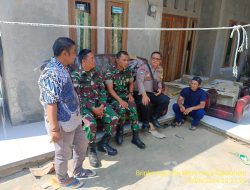 Untuk menjaga Sinergitas TNI/POLRI Bhabinkamtibmas bersama Babinsa melaksnakan sambang/silaturahmi Kamtibmas ke warga masyarakat