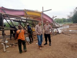 Silaturahmi Kamtibmas Kapolsek Tomo ke Objek Wisata Jembatan Pelangi