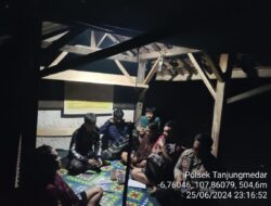 Kontrol Siskamling di Desa Sukamukti oleh Bripka Agus Sukmana dan Aipda Tata Sasmita