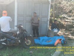 Aiptu Iwan Kurniawan bersama Bripka Dani Santika sambangi warga masyarakat serta dumas keliling di wilayah Kec. Tanjungmedar