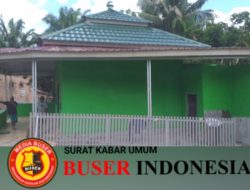 Sasaran Fisik TMMD Gotong Royong Pasang Keramik Pagar Musholla