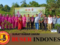 Sambut HUT Bhayangkara Ke78, Serda Sukanto Memonitoring Kegiatan Penanaman Pohon Oleh Polres Muara Enim