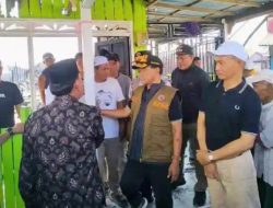 Bupati Tanbu Zairullah Temui Warga Korban Kebakaran Tungkaran Pangeran Batulicin