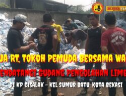 Banyak Kerumunan Lalat Warga Cisalak Kelurahan Sumur Batu Datangi Gudang Pengolahan Limbah Susu 