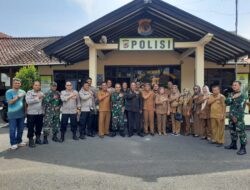 Koramil 1009/Tomo bersama Forkopincam Tomo Memberikan Ucapan Selamat HUT Bhayangkara ke – 78.