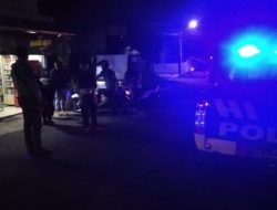 Anggota Unit Samapta Polsek Sukasari Rutin Laksanakan Patroli KRYD Blue Light / Malam hari di Wilayah Kecamatan Sukasari Kabupaten Sumedang