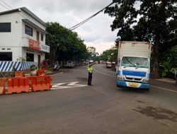 Pengaturan Lalu -lintas Pagi Hari, Bentuk Pelayanan Polsek Tomo Kepada Masyarakat Pengguna Jalan Raya.