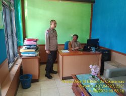 Bripka Ade Mulyana Bhabinkamtibmas Desa Cikaramas Tanjungmedar Polres Sumedang laksanakan sambang/silatrahmi kamtibmas