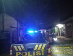 Anggota Unit Samapta Polsek Sukasari Rutin Laksanakan Patroli KRYD Blue Light / Malam hari di Wilayah Kecamatan Sukasari Kabupaten Sumedang