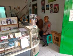 Kapolsek Tanjungkerta melaksanakan sambang ke warga dusun Sukamantri