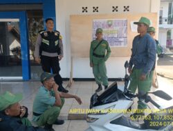 Aiptu Iwan Kurniawan bersama Bripka Dani Santika Bhabinkamtibmas Polsek Tanjungmedar Polres Sumedang laksanakan sambang/silatrahmi Kamtibmas