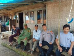 Bhabinkamtibmas Desa Genteng Melaksanakan Giat Sambang Dan Silaturahmi Kepada Warga masyarakat