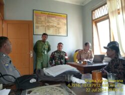 Untuk menjaga Sinergitas TNI/POLRI Bhabinkamtibmas bersama Babinsa melaksnakan sambang/silaturahmi Kamtibmas