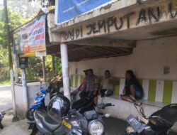 Bhabinkamtibmas Desa Tanjungmekar Sambangi Warga Desa Binaanya