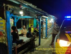 Antisipasi gangguan kamtibmas, Piket Polsek Tanjungmedar Polres Sumedang Polda Jabar melaksanakan Patroli Blue light